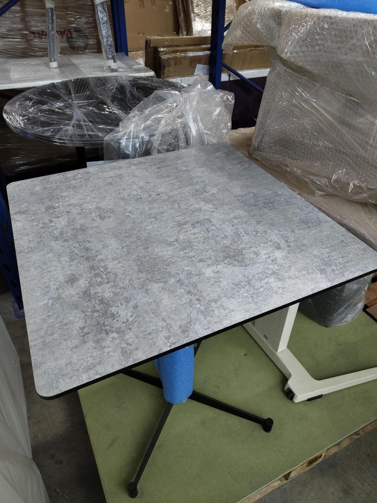 [Vergo] Vergo Table