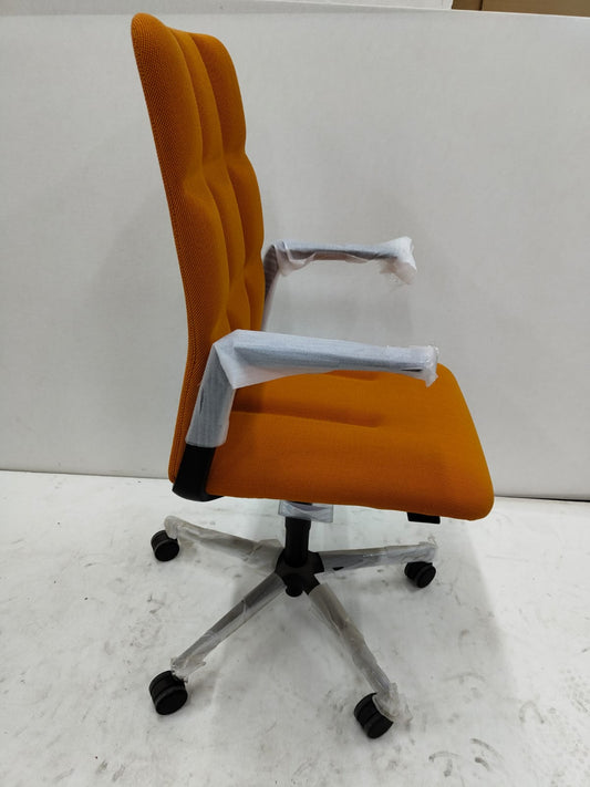 [Walter Knoll] Lead chair Management