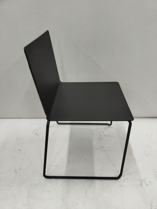 [Randers + Radius] Dry Chair