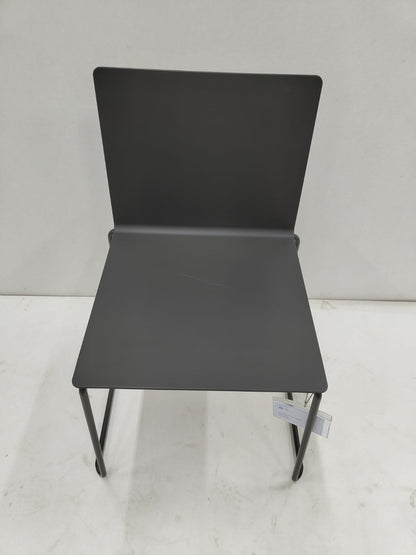 [Randers + Radius] Dry Chair